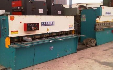 折彎?rùn)C(jī)剪板機(jī)回收案例